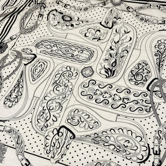 HERMES Carrejean/Shawl Carre 140 - Cream Black Cashmere Silk Scarf - Picture 3 of 6